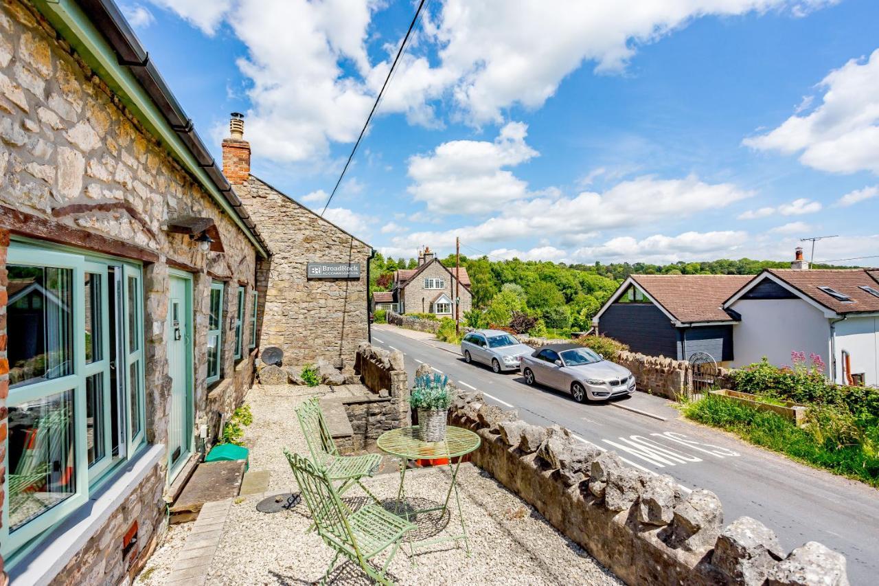 Broadrock Accommodation - Clock Cottage Chepstow Luaran gambar