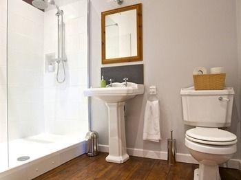 Broadrock Accommodation - Clock Cottage Chepstow Luaran gambar