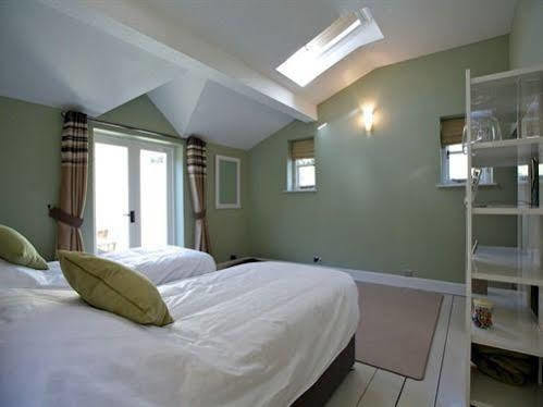 Broadrock Accommodation - Clock Cottage Chepstow Luaran gambar